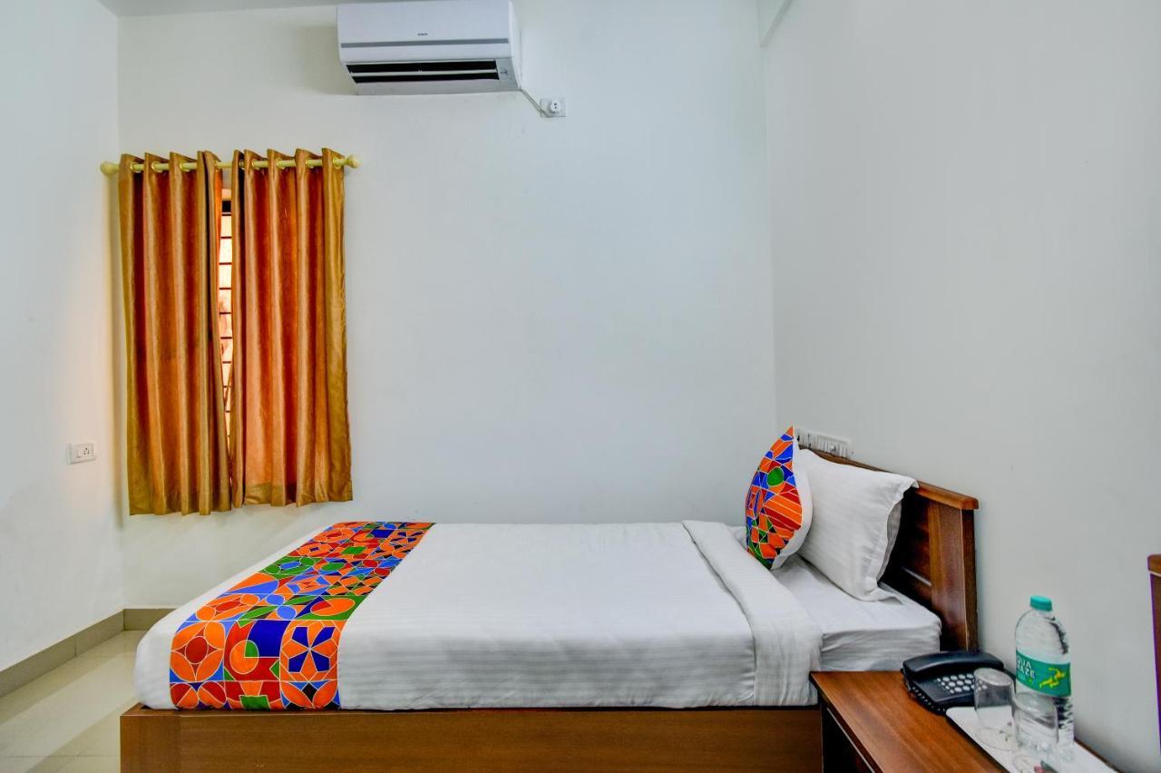 Fabexpress Pas Residency - Nr Marina Beach Chennai Exterior foto